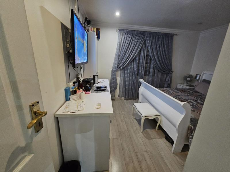 3 Bedroom Property for Sale in Newfields Western Cape